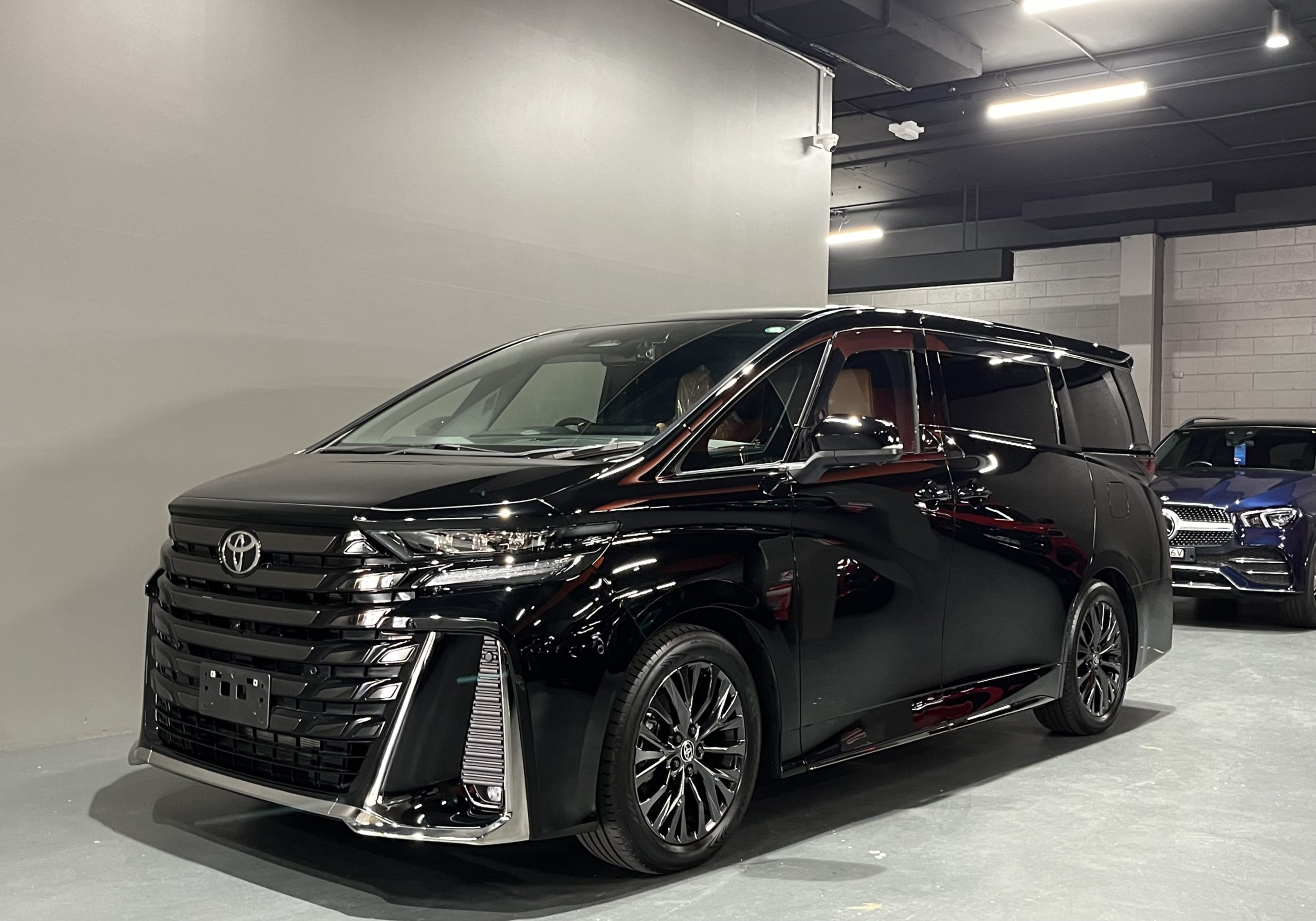 2024 Toyota Vellfire Hybrid Z Premier Auto